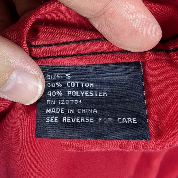 True Rock Shirt Mens Small Slim Fit Red Button Up Poker Camp Bowling Retro - Picture 4 of 7